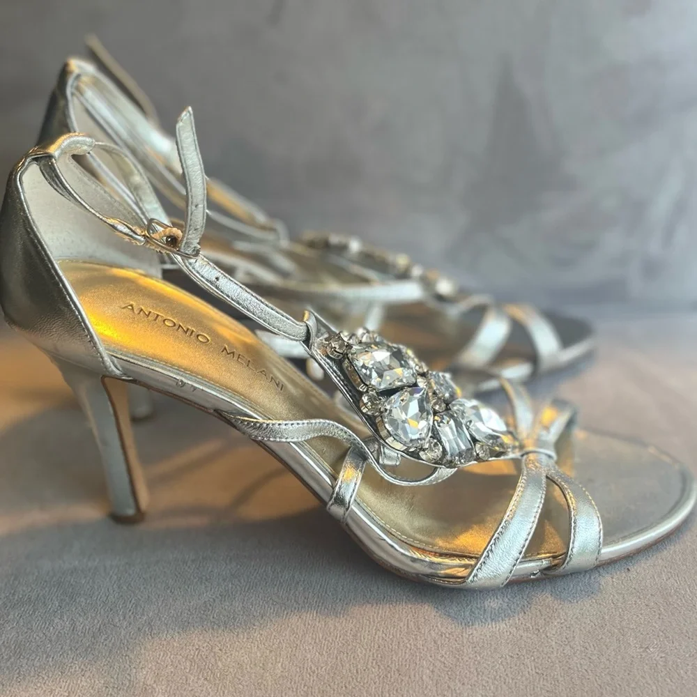Antonio Melani silver metallic heals rhinestones size 9